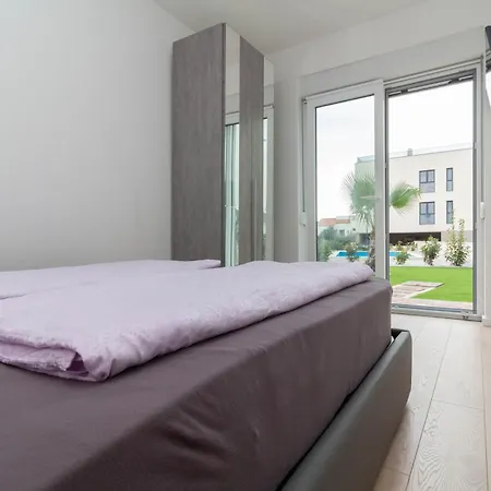 Oleandar With Pool 80 Meters From The - By Ta Leut Agency Daire