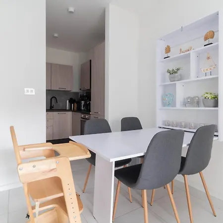 Oleandar With Pool 80 Meters From The - By Ta Leut Agency Lägenhet *