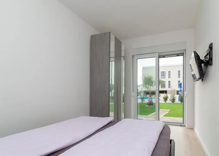 Oleandar With Pool 80 Meters From The - By Ta Leut Agency Privlaka (Zadar)