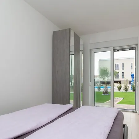 Oleandar With Pool 80 Meters From The - By Ta Leut Agency Privlaka (Zadar)